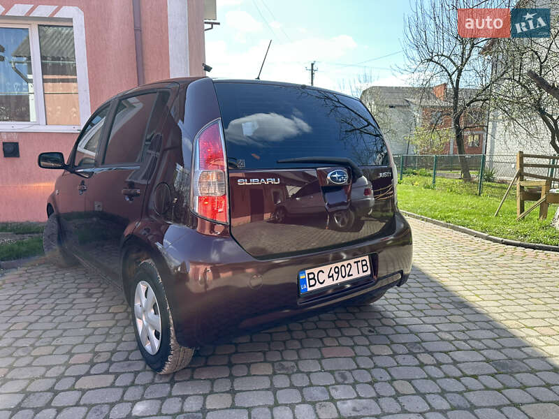 Хетчбек Subaru Justy 2009 в Дрогобичі