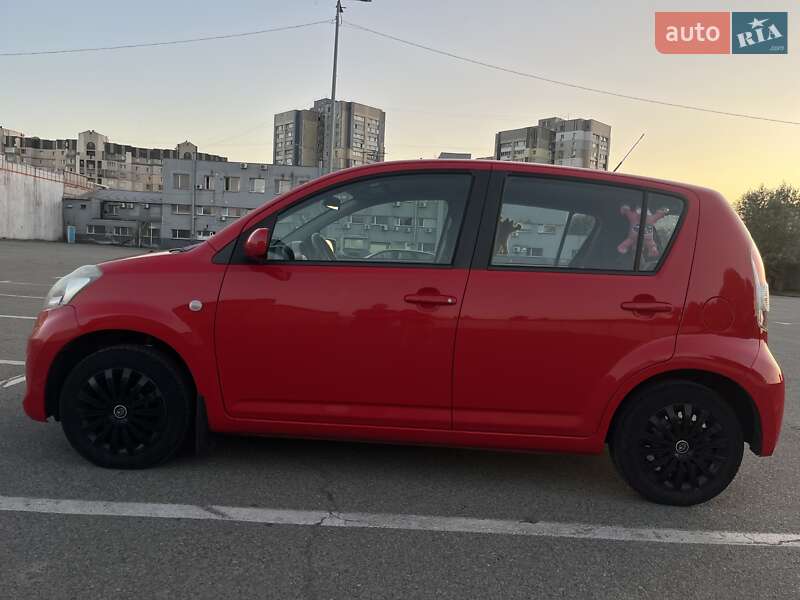 Хэтчбек Subaru Justy 2010 в Киеве