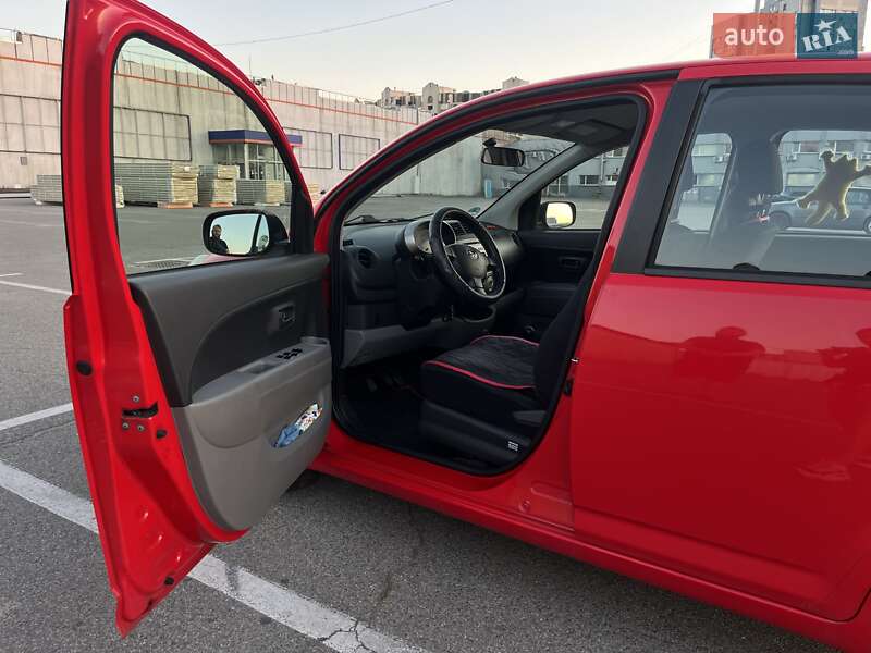 Хэтчбек Subaru Justy 2010 в Киеве