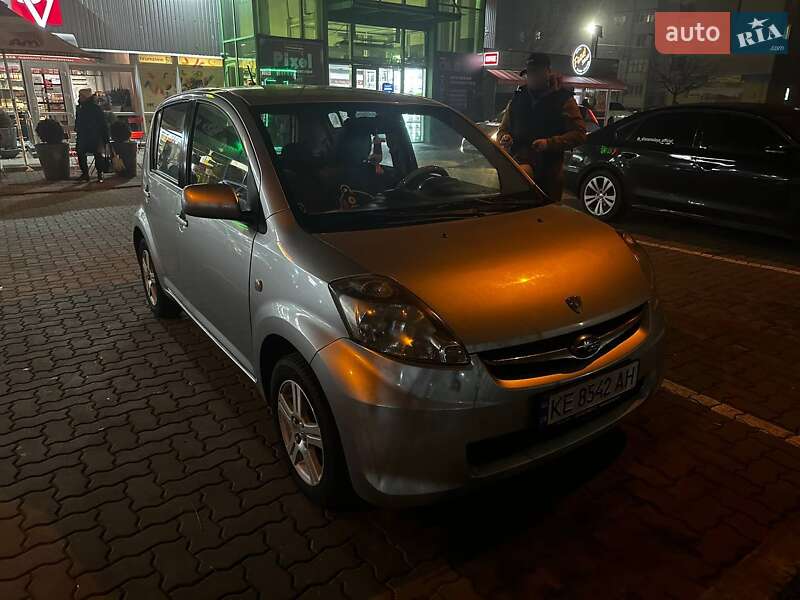 Хэтчбек Subaru Justy 2010 в Кривом Роге