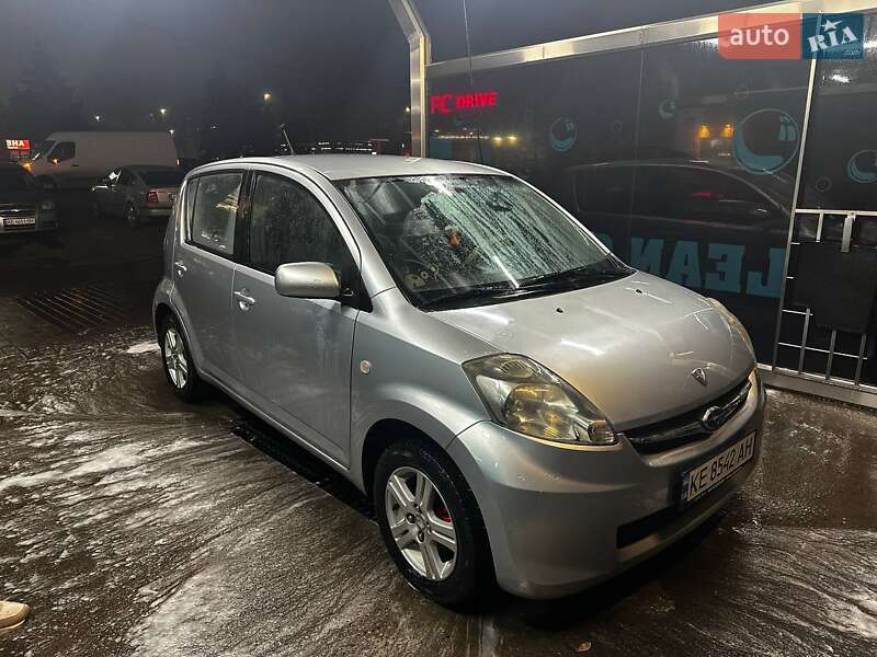Хэтчбек Subaru Justy 2010 в Кривом Роге