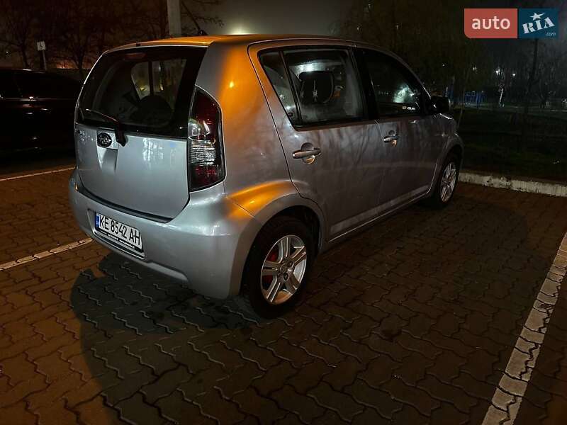 Хэтчбек Subaru Justy 2010 в Кривом Роге