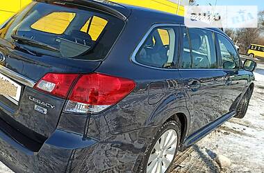 Универсал Subaru Legacy Outback 2013 в Дубно