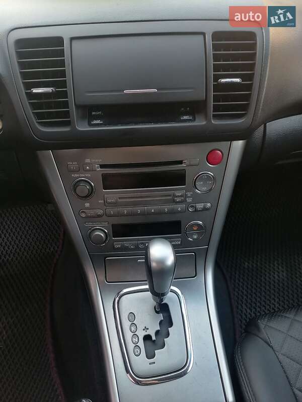 Універсал Subaru Legacy Outback 2004 в Чернігові