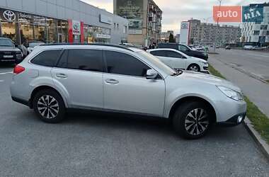 Универсал Subaru Legacy Outback 2012 в 