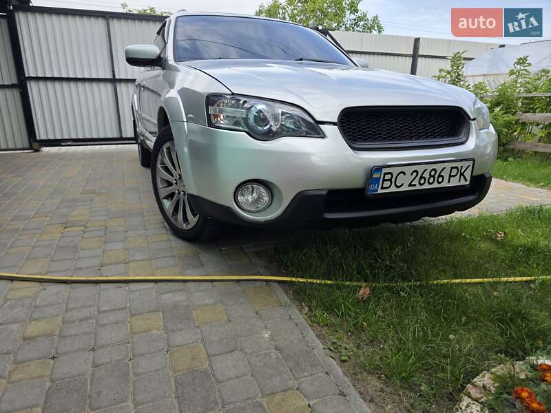 Универсал Subaru Legacy Outback 2004 в 