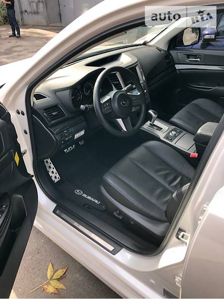 Седан Subaru Legacy 2012 в Києві