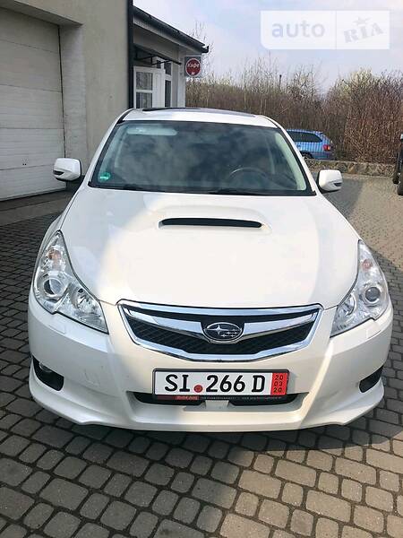 Седан Subaru Legacy 2012 в Сваляві