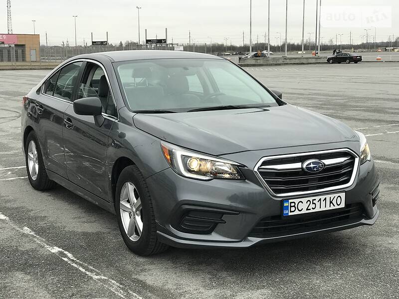 Седан Subaru Legacy 2018 в 