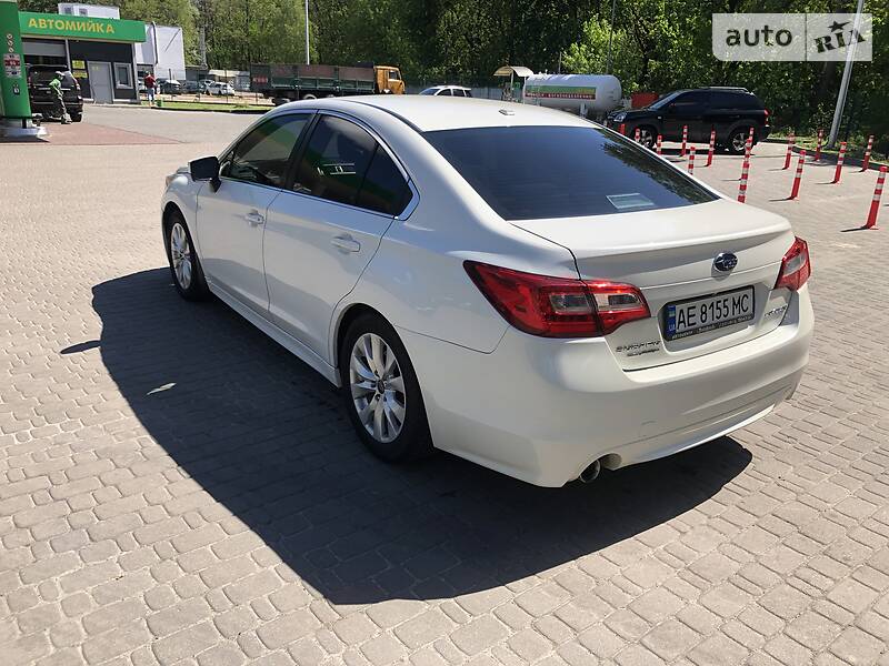 Седан Subaru Legacy 2015 в Києві