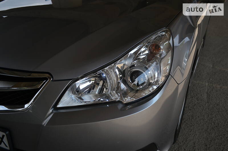 Універсал Subaru Legacy 2010 в Тернополі