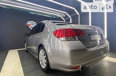 Седан Subaru Legacy 2010 в Киеве