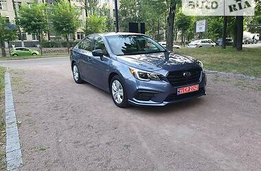 Седан Subaru Legacy 2018 в Киеве