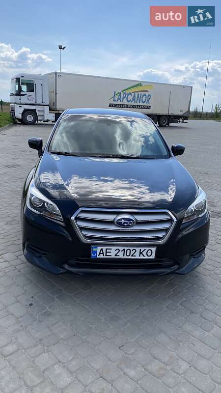 Subaru Legacy 2015