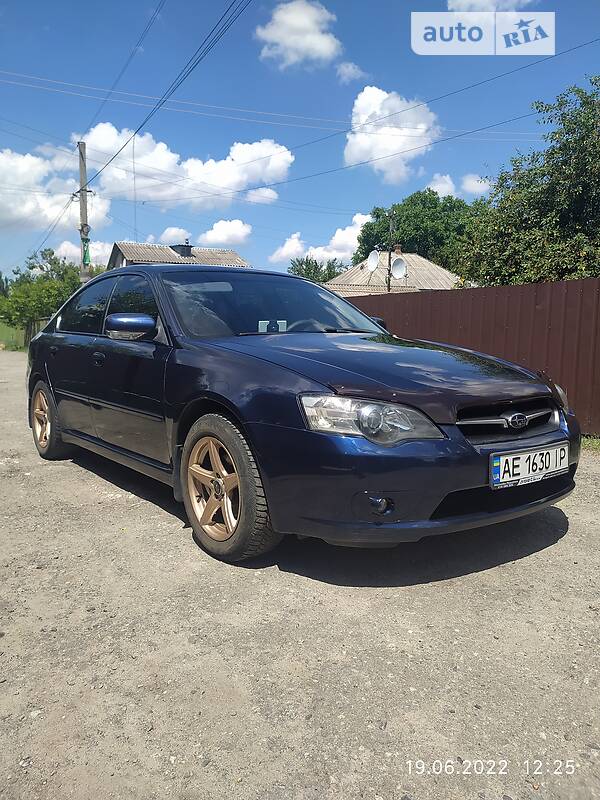 Седан Subaru Legacy 2005 в Дніпрі