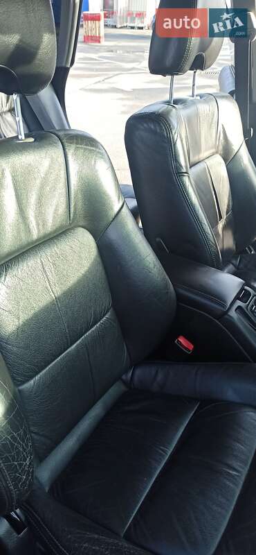 Седан Subaru Legacy 2002 в Днепре