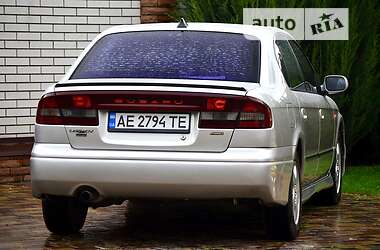Седан Subaru Legacy 2000 в 