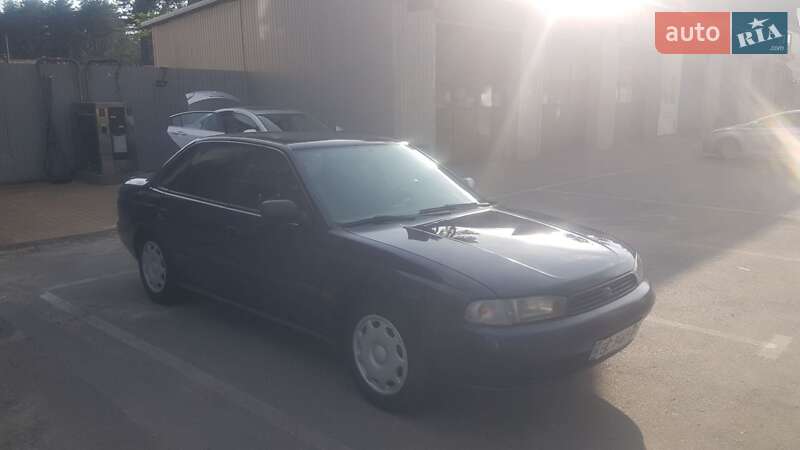 Седан Subaru Legacy 1996 в Киеве