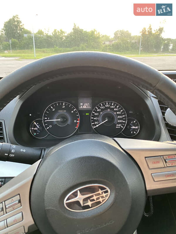 Универсал Subaru Legacy 2012 в Львове