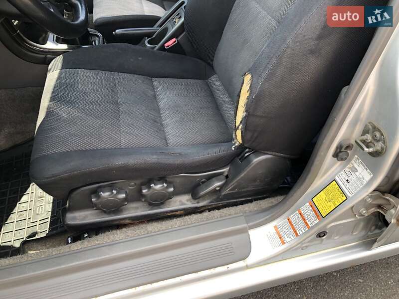 Седан Subaru Legacy 2002 в Києві