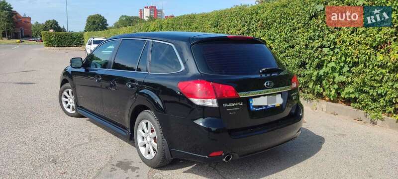 Универсал Subaru Legacy 2011 в Луцке
