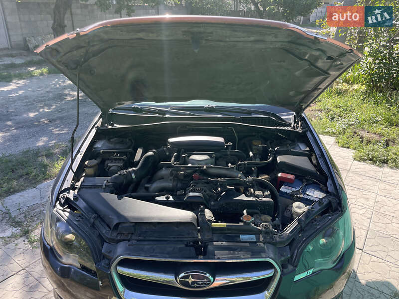 Седан Subaru Legacy 2006 в Днепре