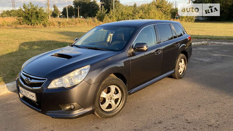 Универсал Subaru Legacy 2010 в Ровно