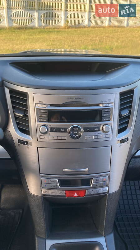 Універсал Subaru Legacy 2010 в Рівному