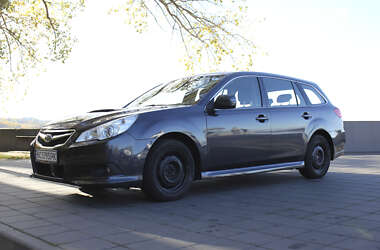 Универсал Subaru Legacy 2010 в 