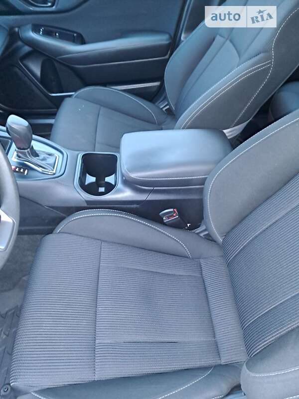 Седан Subaru Legacy 2022 в Полтаве