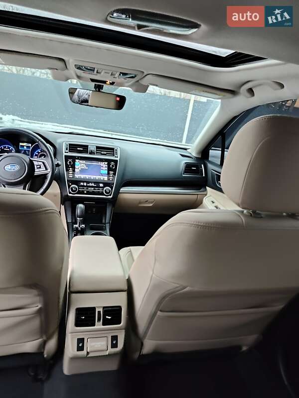 Седан Subaru Legacy 2018 в Днепре