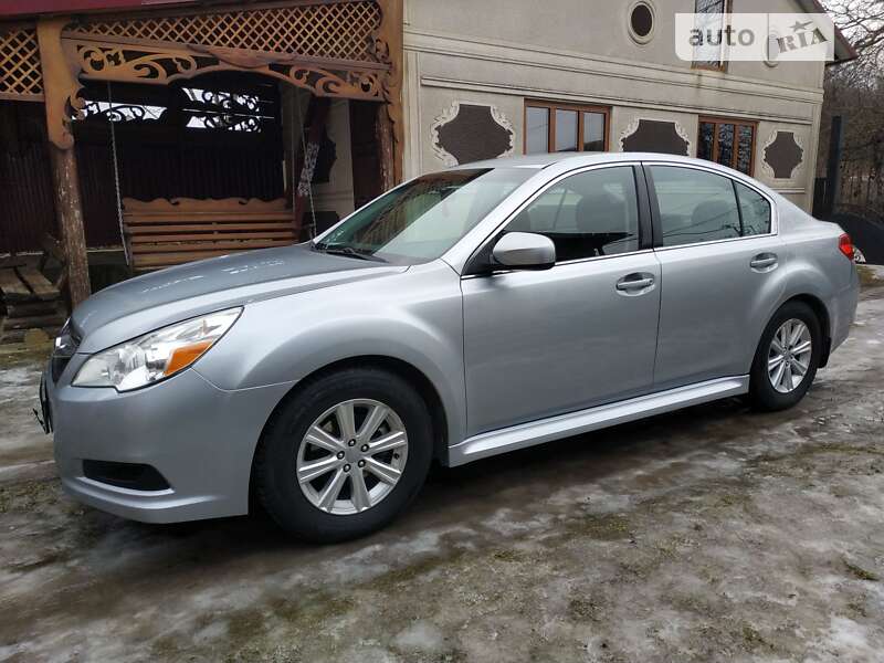 Subaru Legacy 2011