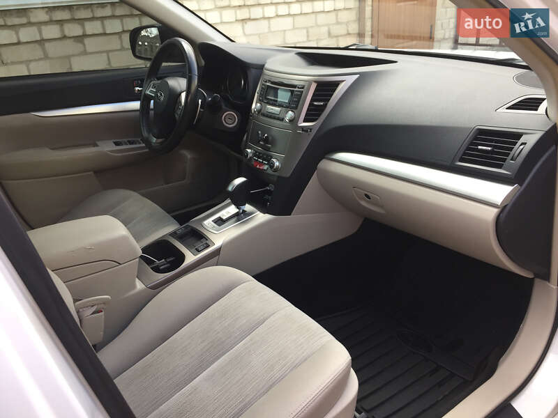 Седан Subaru Legacy 2012 в Броварах