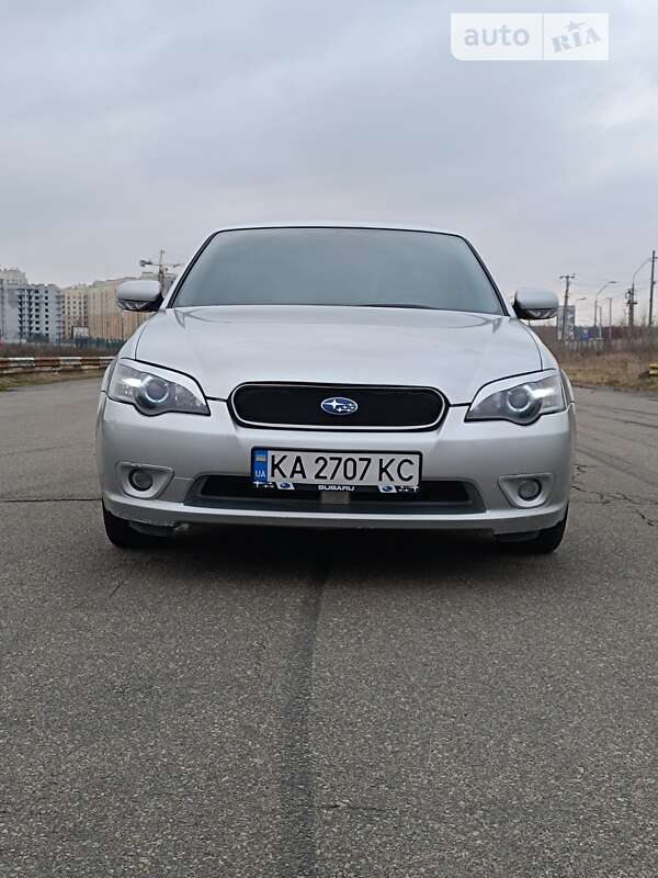 Седан Subaru Legacy 2004 в Вишневом