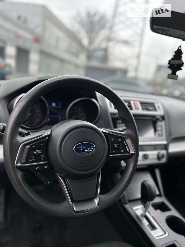 Седан Subaru Legacy 2019 в Днепре