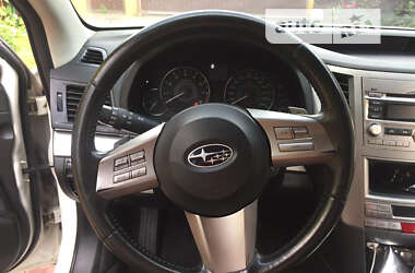 Седан Subaru Legacy 2010 в Києві
