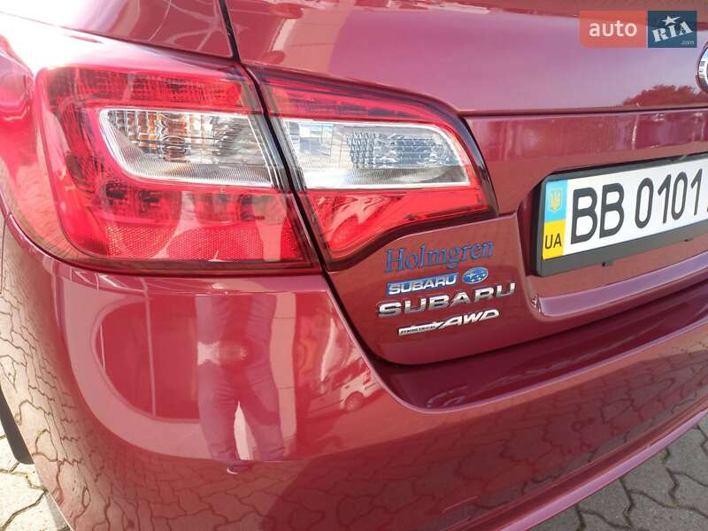 Седан Subaru Legacy 2017 в Черновцах