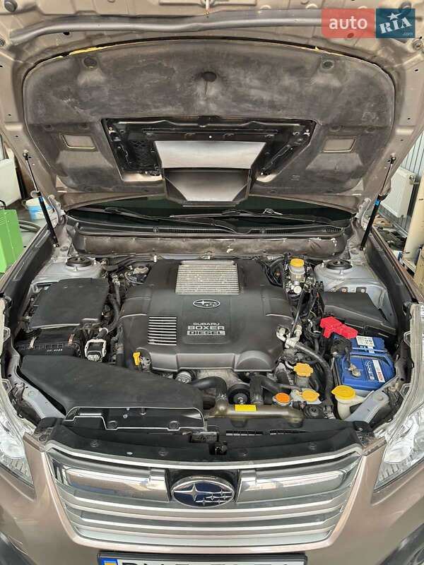 Універсал Subaru Legacy 2013 в Ромнах