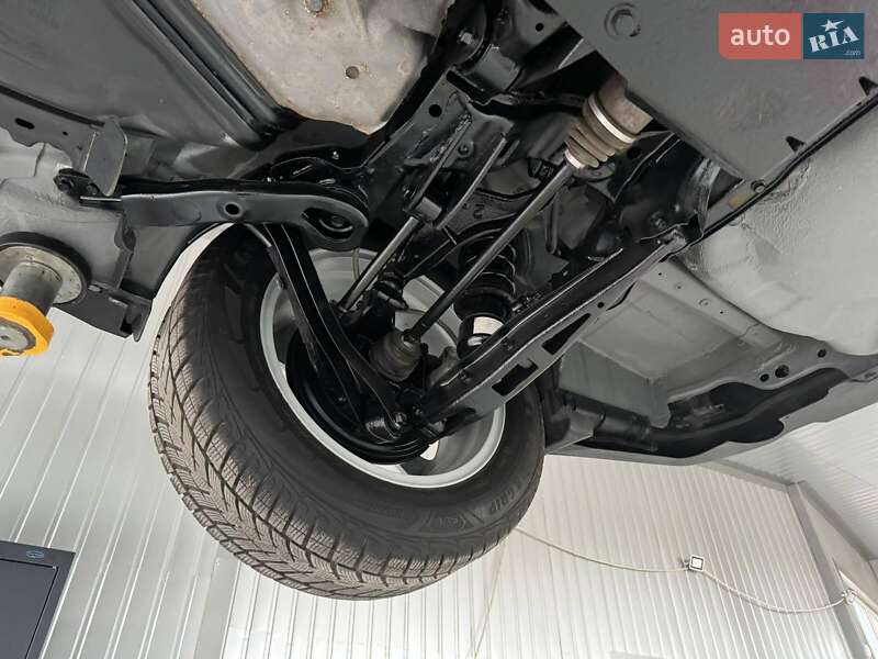 Універсал Subaru Legacy 2013 в Ромнах