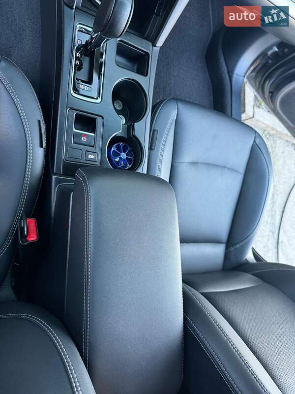 Седан Subaru Legacy 2018 в Днепре