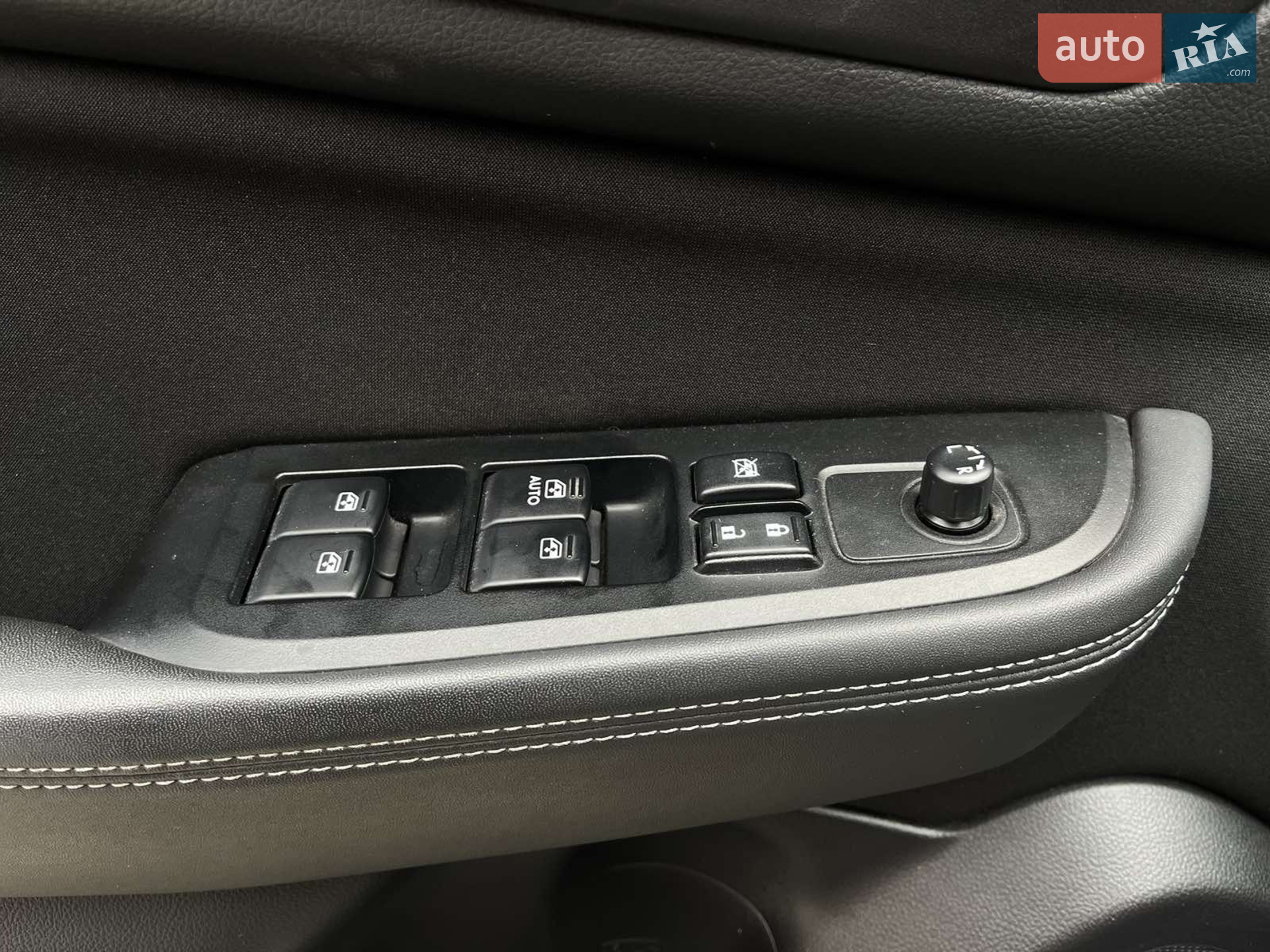 2016 Subaru Legacy - мініатюра 19