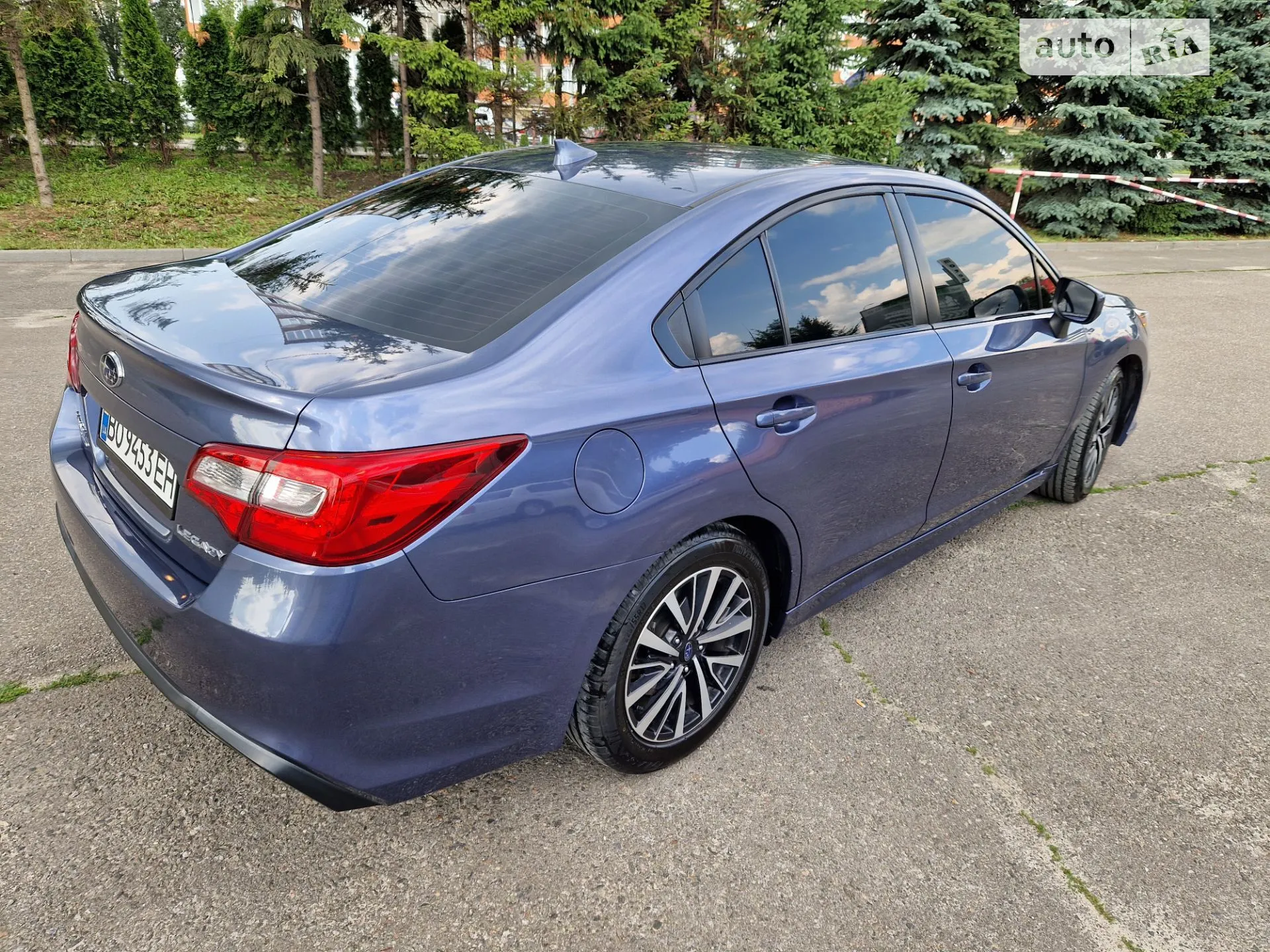 2017 Subaru Legacy - мініатюра 10