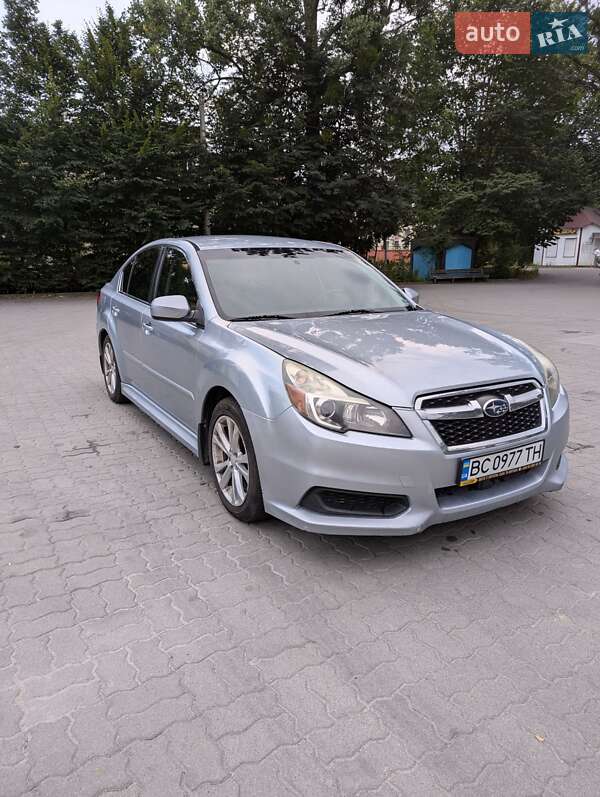 Subaru Legacy 2012