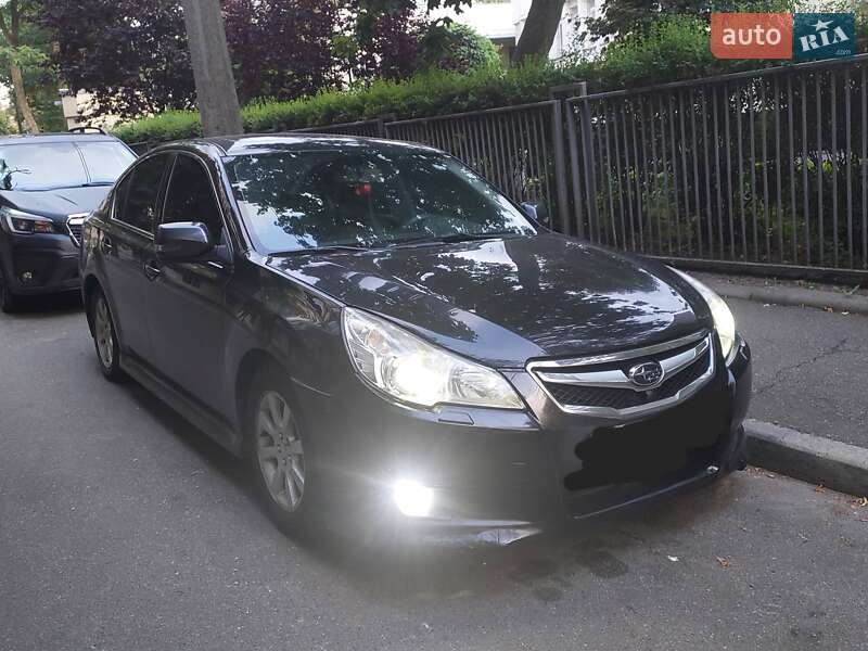 Subaru Legacy 2010