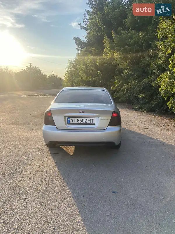 Седан Subaru Legacy 2004 в 