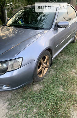 Седан Subaru Legacy 2005 в 