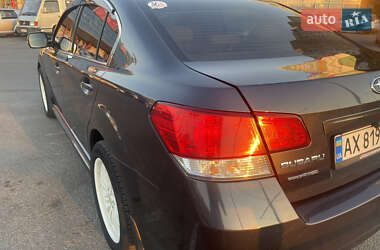 Седан Subaru Legacy 2011 в 