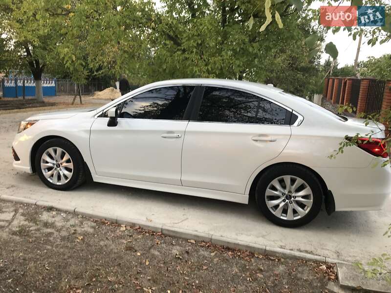 Седан Subaru Legacy 2015 в Новому Бузі