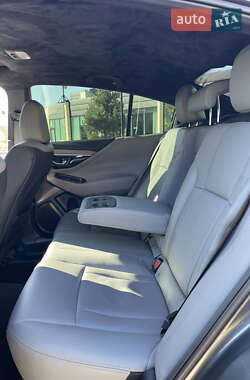 Седан Subaru Legacy 2023 в 