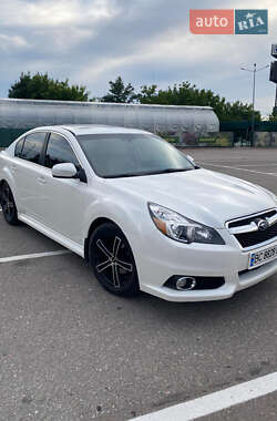 Седан Subaru Legacy 2013 в Львові